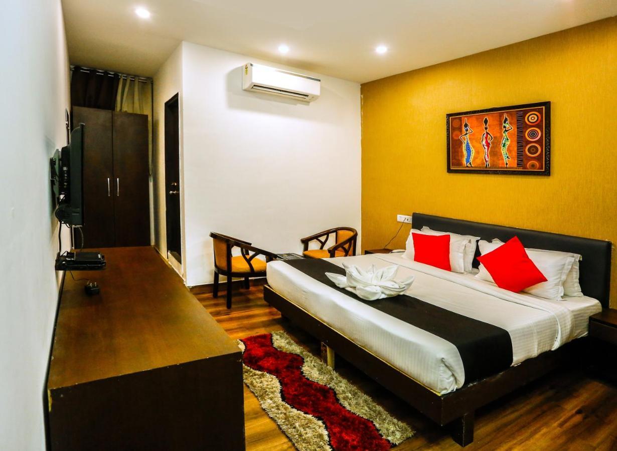 Airport Hotel Tashree Νέο Δελχί Εξωτερικό φωτογραφία