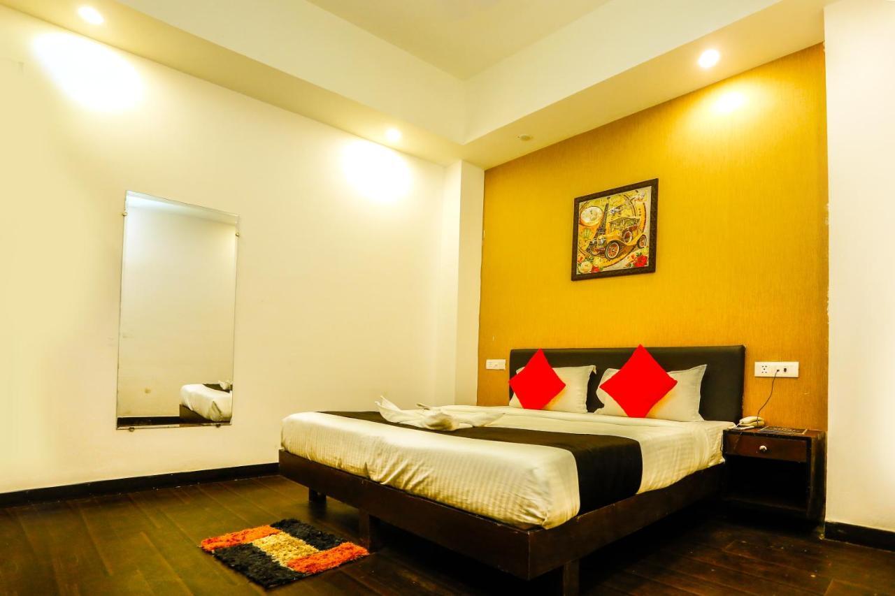 Airport Hotel Tashree Νέο Δελχί Εξωτερικό φωτογραφία