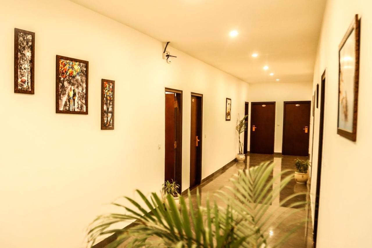 Airport Hotel Tashree Νέο Δελχί Εξωτερικό φωτογραφία